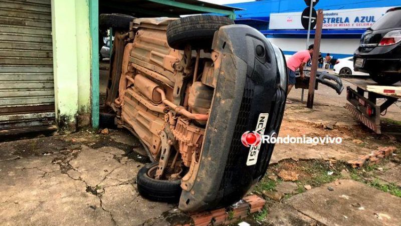 Motorista na contramão causa acidente com capotamento em Porto Velho Motorista na contramão causa acidente com capotamento em Porto Velho