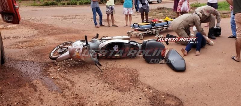 Motociclista fica ferida ao ser atingida por carro no Bairro Beira em Rolim de Moura Motociclista fica ferida ao ser atingida por carro no Bairro Beira em Rolim de Moura