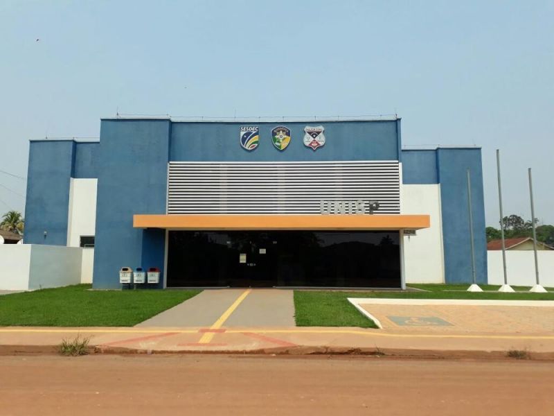 Homem é preso por estupro de vulnerável, lesão corporal e porte ilegal de arma em Cujubim, RO Homem é preso por estupro de vulnerável, lesão corporal e porte ilegal de arma em Cujubim, RO