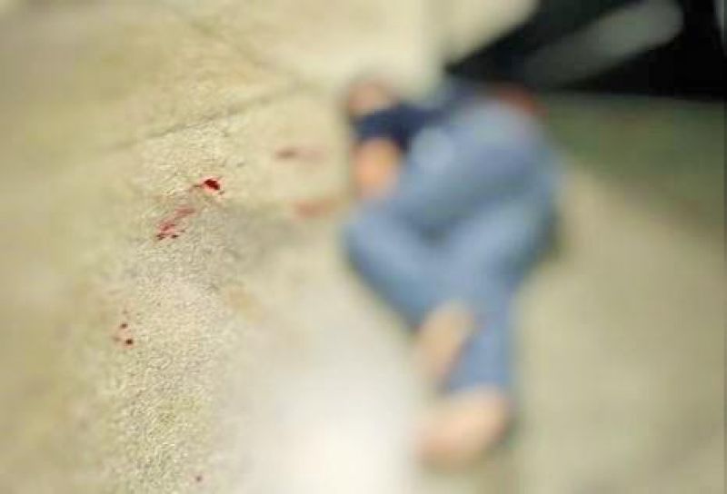 Paciente se revolta por demora em atendimento, faz funcionário refém e é morto por policiais Paciente se revolta por demora em atendimento, faz funcionário refém e é morto por policiais
