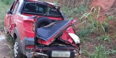 Veículo capota e motorista de 21 anos morre na RO-470 próximo a Mirante da Serra
