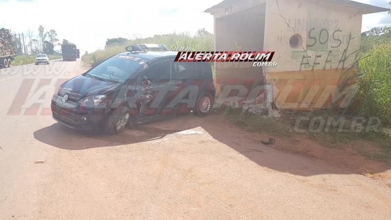 Buracos na pista causa acidente na RO-010 próximo a linha 192, em Rolim de Moura Buracos na pista causa acidente na RO-010 próximo a linha 192, em Rolim de Moura