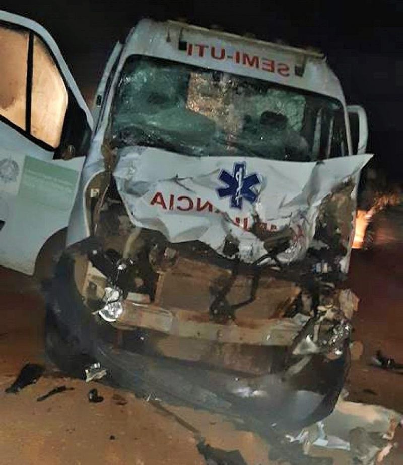 Atualizada: Ambulância de Alta Floresta sofre acidente na BR-364 entre Ariquemes e Jaru; Técnica de enfermagem vem a óbito Atualizada: Ambulância de Alta Floresta sofre acidente na BR-364 entre Ariquemes e Jaru; Técnica de enfermagem vem a óbito