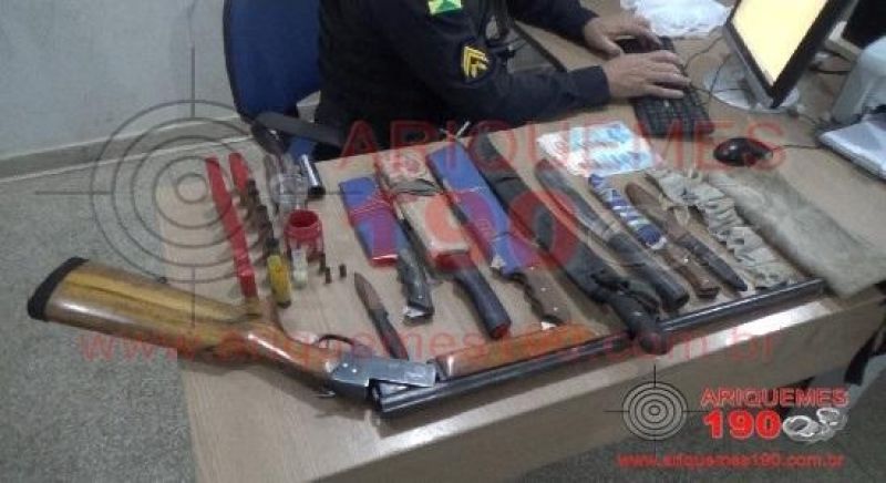 Homem de 52 anos é preso após denúncia de disparos em via pública em Ariquemes Homem de 52 anos é preso após denúncia de disparos em via pública em Ariquemes