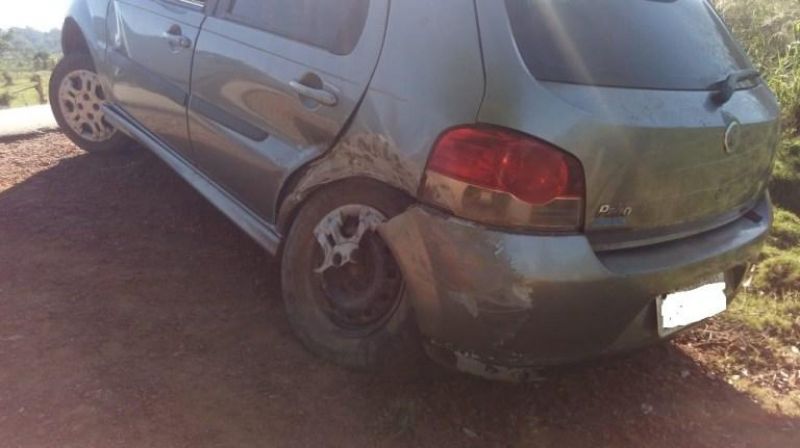 Colisão entre dois carros é registrado na RO 383 entre Santa Luzia e Alta Floresta Colisão entre dois carros é registrado na RO 383 entre Santa Luzia e Alta Floresta