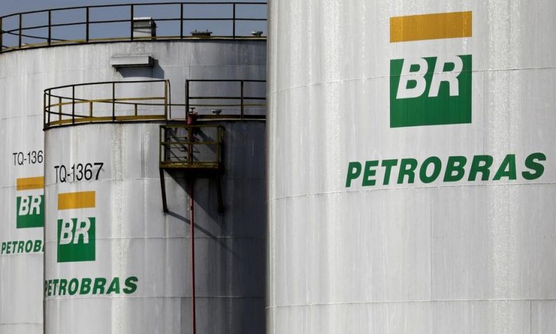 Novo aumento: Petrobras irá reajustar gasolina em 3% a partir desta quinta