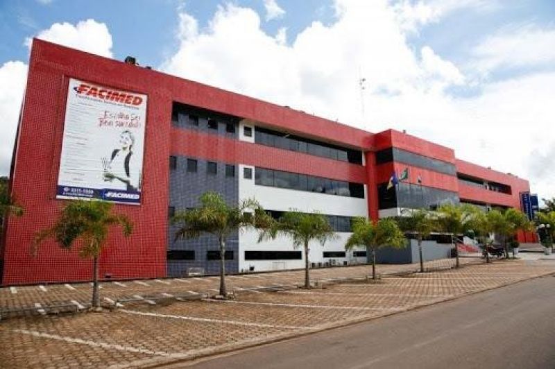 Facimed, de Cacoal, é vendida por R$ 100 milhões ao grupo Ser Educacional Facimed, de Cacoal, é vendida por R$ 100 milhões ao grupo Ser Educacional