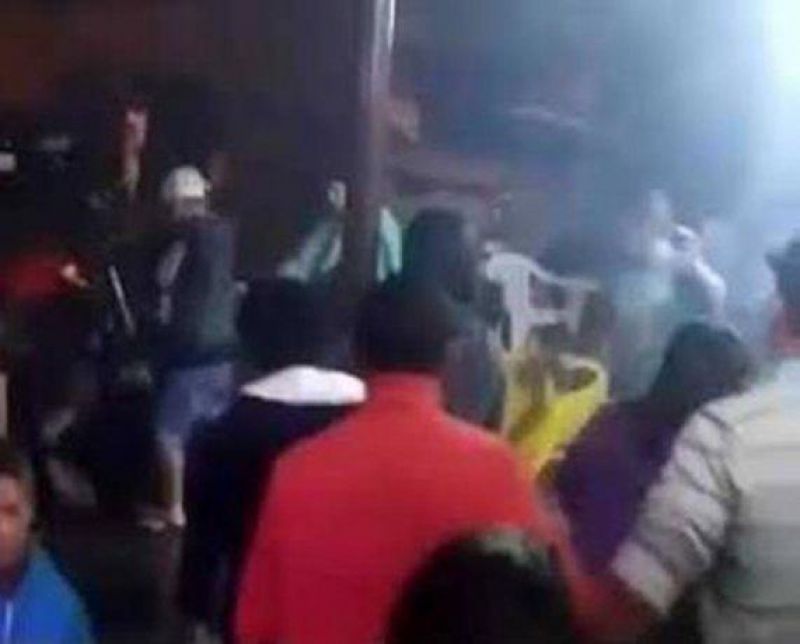 Idoso tenta assassinar homem após discussão em mesa de bar Idoso tenta assassinar homem após discussão em mesa de bar