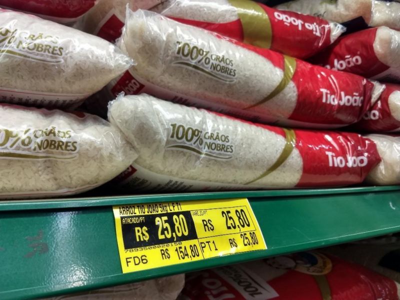 Arroz e óleo a preço de ouro: entenda por que valor dos alimentos disparou no país Arroz e óleo a preço de ouro: entenda por que valor dos alimentos disparou no país