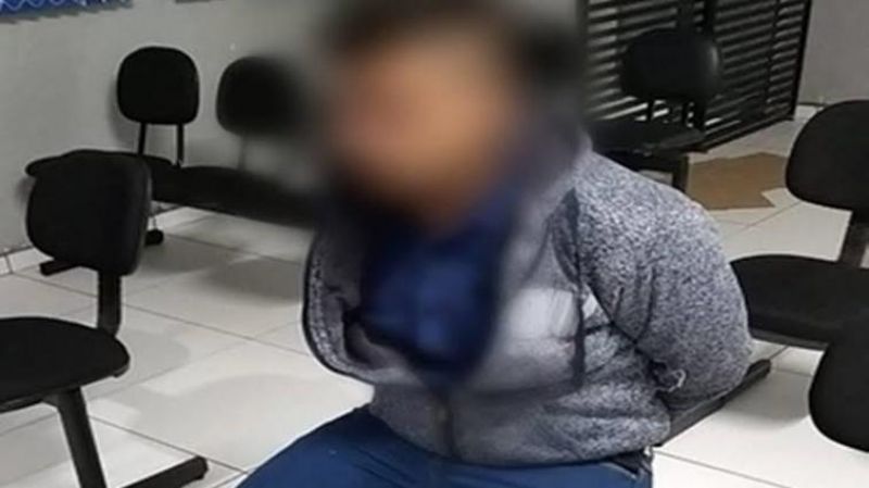 Homem acaba preso após contratar programa sexual com adolescente de 14 anos Homem acaba preso após contratar programa sexual com adolescente de 14 anos
