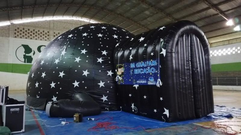 Planetário móvel é instalado para ensino de astronomia aos alunos de Ariquemes Planetário móvel é instalado para ensino de astronomia aos alunos de Ariquemes