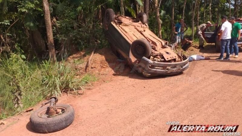 Motorista que capotou carro na linha 180 em Rolim de Moura, não resistiu e morreu após vários dias internado em Cacoal