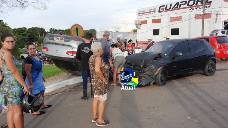 Condutor embriagado causa grave acidente com capotamento em Ji-Paraná