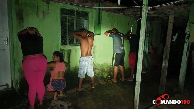 Polícia prende cinco pessoas com 21kg de drogas em Ji-Paraná