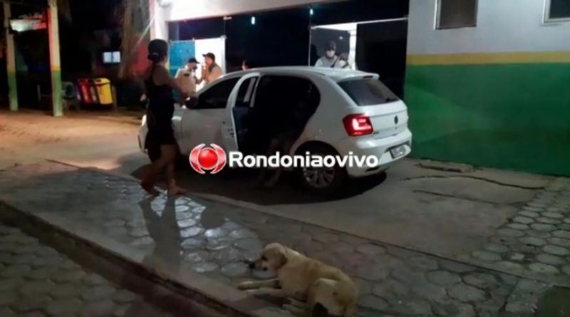 Enteado não concorda com relacionamento da mãe e ataca padrasto a facadas Enteado não concorda com relacionamento da mãe e ataca padrasto a facadas