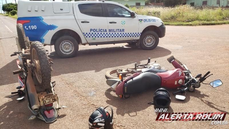 Dois motociclistas ficam feridos após colisão entre motos no Bairro Industrial em Rolim de Moura Dois motociclistas ficam feridos após colisão entre motos no Bairro Industrial em Rolim de Moura