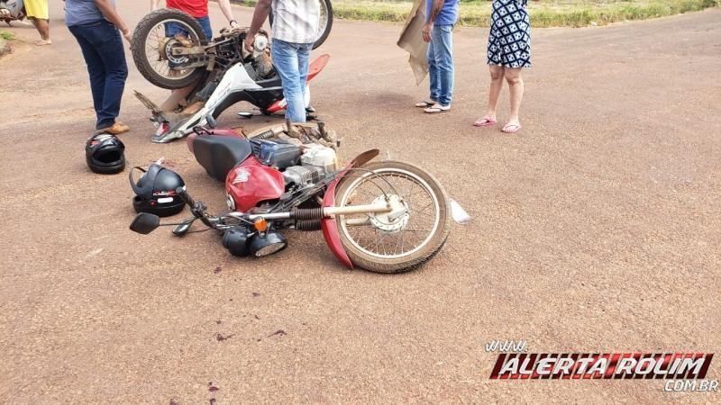 Dois motociclistas ficam feridos após colisão entre motos no Bairro Industrial em Rolim de Moura Dois motociclistas ficam feridos após colisão entre motos no Bairro Industrial em Rolim de Moura