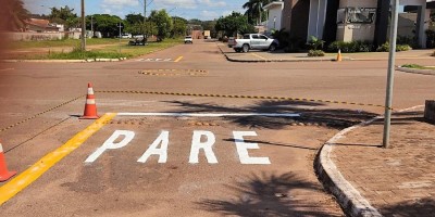 COMTRAN revitaliza sinalização de trânsito em Rolim de Moura