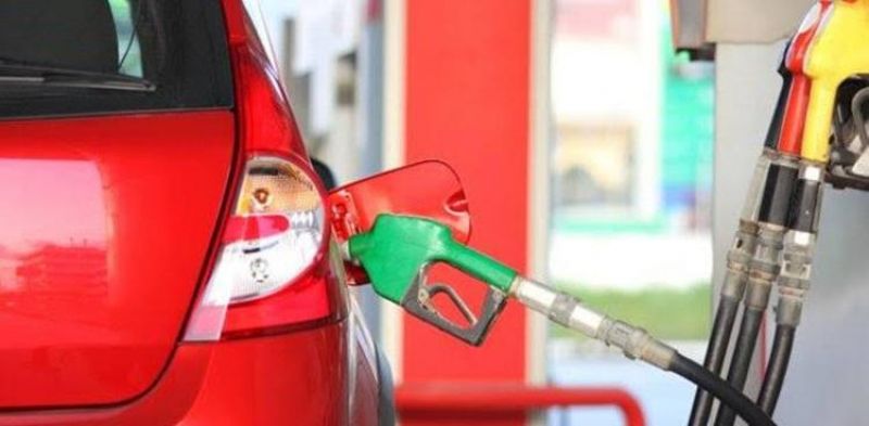 Motorista foge de posto de combustível após abastecer R$ 200 Motorista foge de posto de combustível após abastecer R$ 200