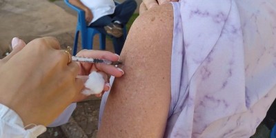 Rolim de Moura: Mais de 2,2 mil pessoas foram vacinadas contra covid-19 na quarta-feira;...