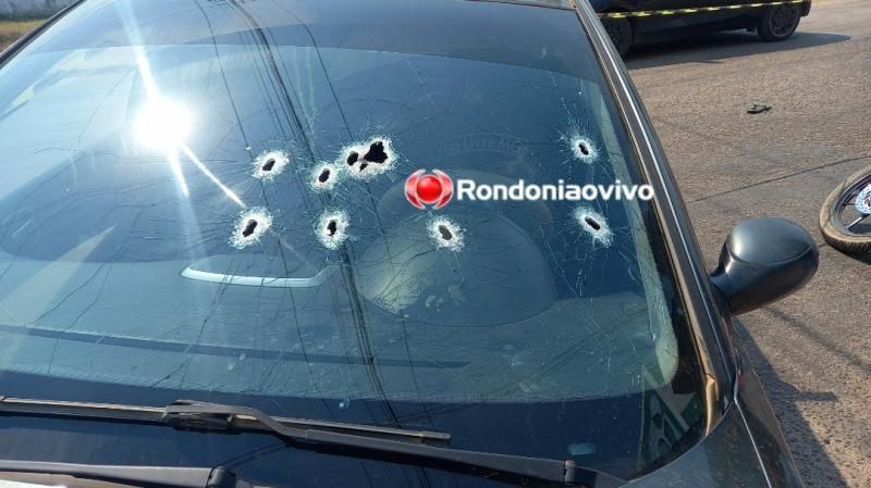 Sargento à paisana troca tiros com assaltantes e um acaba baleado Sargento à paisana troca tiros com assaltantes e um acaba baleado