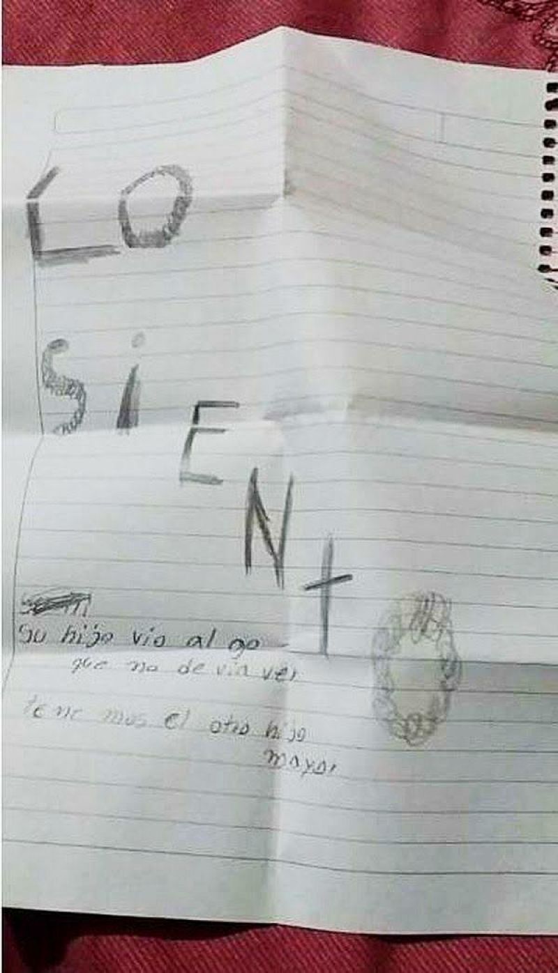 Mãe encontra filho de 2 anos morto com bilhete ao lado: Mãe encontra filho de 2 anos morto com bilhete ao lado: