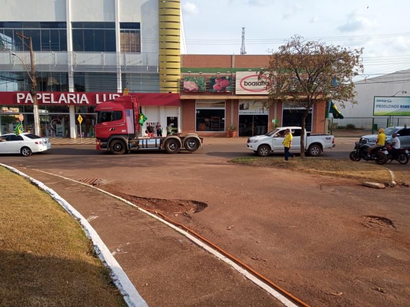 Manifestações pró-Bolsonaro são registradas em Rolim de Moura nesta terça-feira (07) Manifestações pró-Bolsonaro são registradas em Rolim de Moura nesta terça-feira (07)