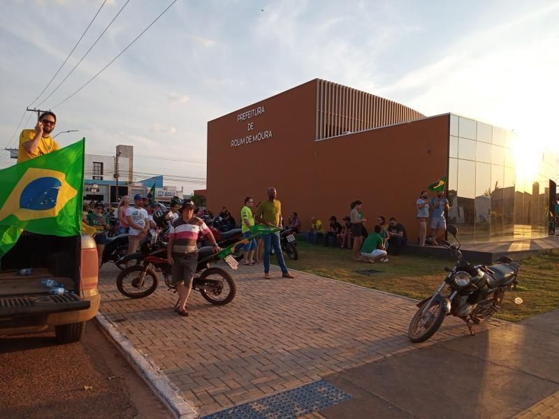 Manifestações pró-Bolsonaro são registradas em Rolim de Moura nesta terça-feira (07) Manifestações pró-Bolsonaro são registradas em Rolim de Moura nesta terça-feira (07)