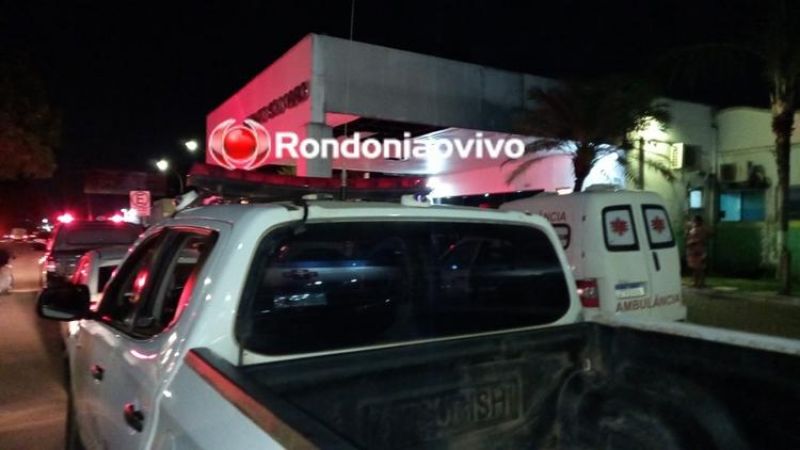 Ex-marido leva facada ao agredir mulher que chegou em casa após diversão Ex-marido leva facada ao agredir mulher que chegou em casa após diversão