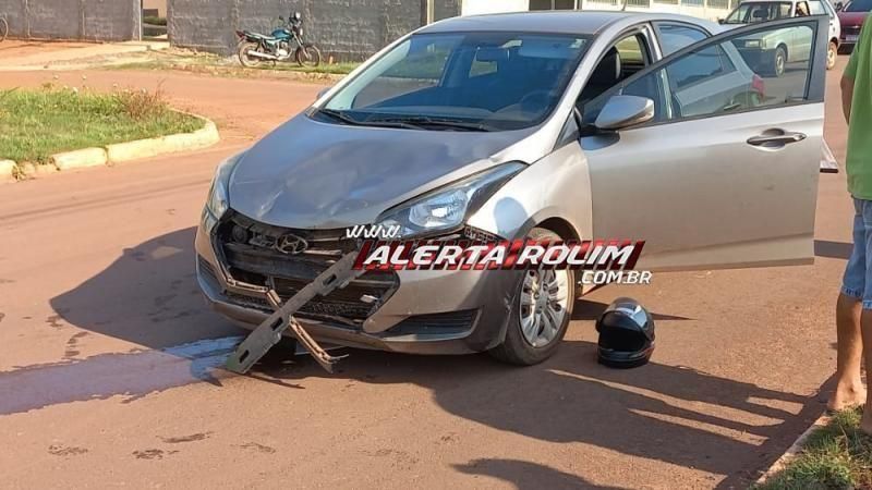Motociclista fica ferido após avançar via preferencial e colidir contra carro em Rolim de Moura Motociclista fica ferido após avançar via preferencial e colidir contra carro em Rolim de Moura
