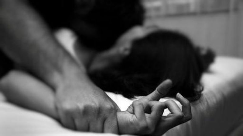 Jovem é estuprada em Ji-Paraná ao aceitar ajuda de estranho Jovem é estuprada em Ji-Paraná ao aceitar ajuda de estranho