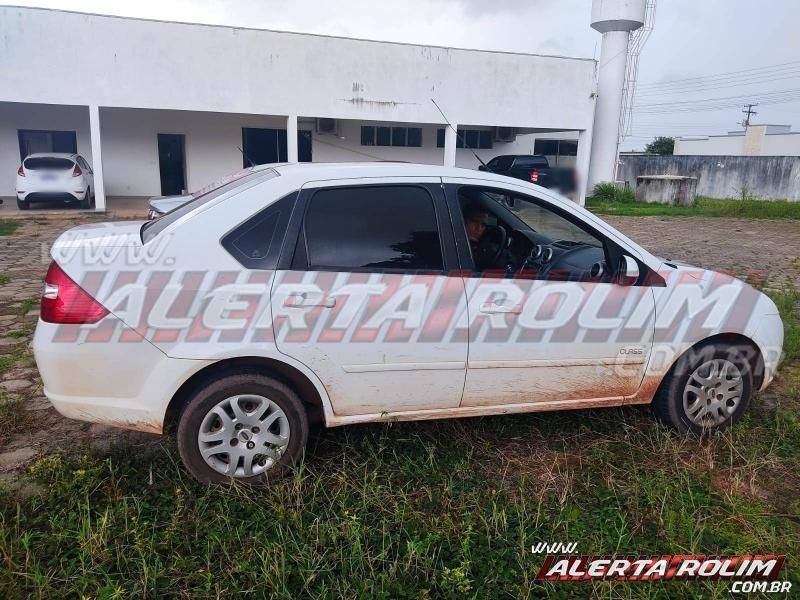 Mais de mil carteiras de cigarros contrabandeadas são apreendidas e um suspeito é preso pela PM em Novo Horizonte Mais de mil carteiras de cigarros contrabandeadas são apreendidas e um suspeito é preso pela PM em Novo Horizonte