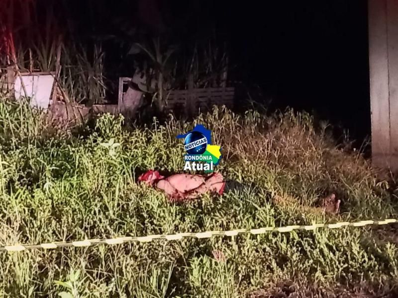Jovem de 27 anos é morto a tiros em Ji-Paraná Jovem de 27 anos é morto a tiros em Ji-Paraná