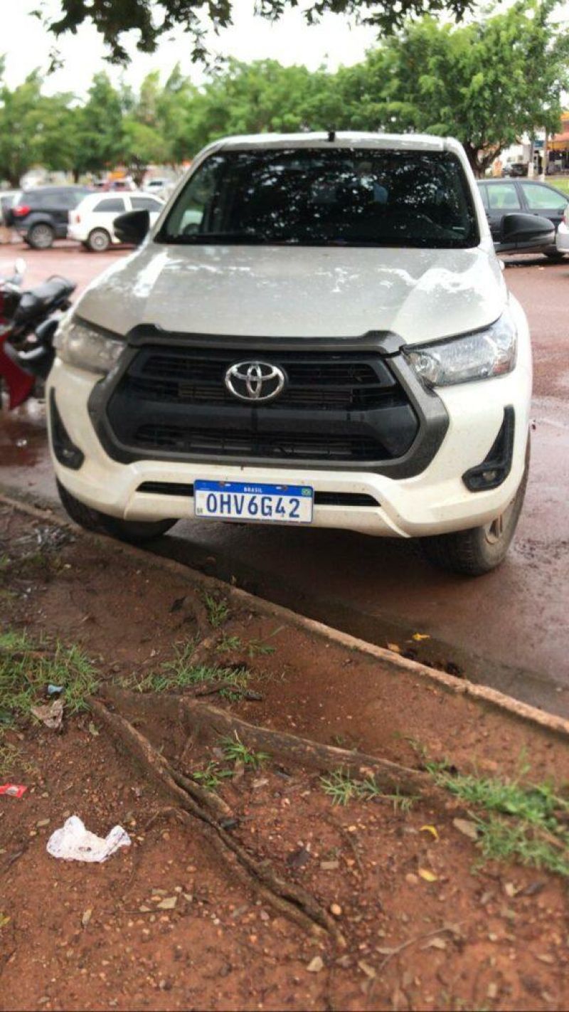 Caminhonetes furtadas do Idaron de São Francisco são recuperadas em Seringueiras e Rolim de Moura Caminhonetes furtadas do Idaron de São Francisco são recuperadas em Seringueiras e Rolim de Moura