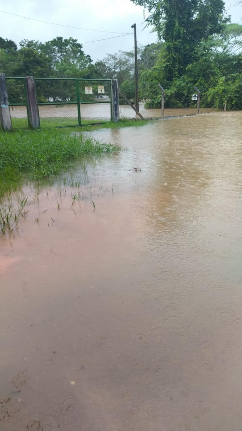 Forte chuvas deste fim de semana comprometeram pontes e bueiros, em Rolim de Moura Forte chuvas deste fim de semana comprometeram pontes e bueiros, em Rolim de Moura