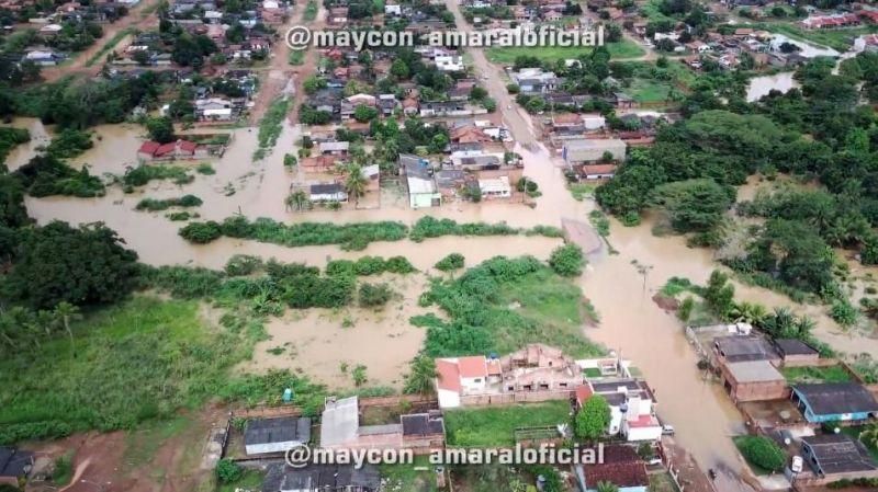 Rolim de Moura: Cerca de 60 famílias são atingidas por enchentes e outras 500 estão em zona de risco Rolim de Moura: Cerca de 60 famílias são atingidas por enchentes e outras 500 estão em zona de risco