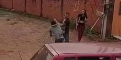 Vídeo mostra jovem quebrando viga na cabeça de desafeto em Cacoal