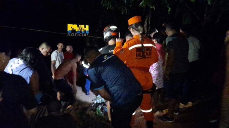 Carro com família é arrastado por correnteza e criança de 10 anos morre afogada em Porto Velho Carro com família é arrastado por correnteza e criança de 10 anos morre afogada em Porto Velho