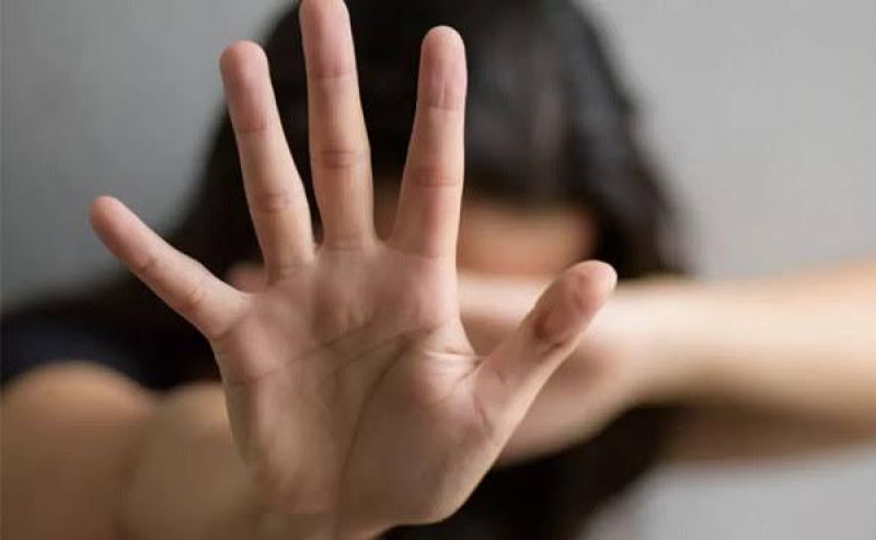 Marido chega bêbado em casa e ainda surra esposa que o questionou Marido chega bêbado em casa e ainda surra esposa que o questionou