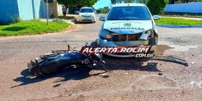 Motociclista sofre fratura no braço após colisão com carro do CREA em Rolim de Moura