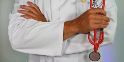 Sesau/RO abre processo seletivo para contratação temporária de 149 médicos