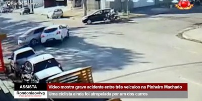 Câmera registra grave acidente entre 3 carros e um ciclista em Porto Velho