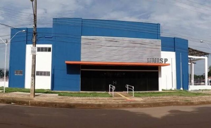 Adolescente sofre ataque a tiros ao sair de escola na zona Leste Adolescente sofre ataque a tiros ao sair de escola na zona Leste