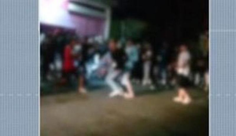 Jovem é atacado a pauladas pelo ex-cunhado na frente de escola em Porto Velho Jovem é atacado a pauladas pelo ex-cunhado na frente de escola em Porto Velho