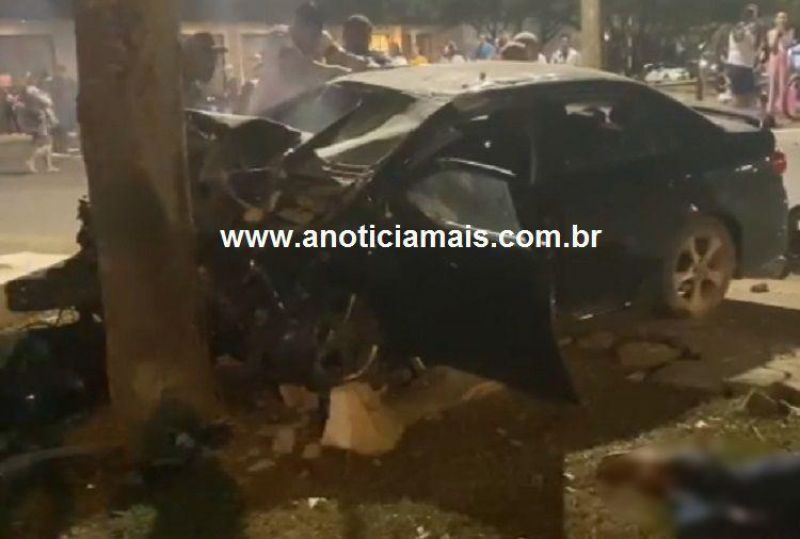 Identificados: Três pessoas morrem em gravíssimo acidente entre carro e moto em Ariquemes; veja o vídeo Identificados: Três pessoas morrem em gravíssimo acidente entre carro e moto em Ariquemes; veja o vídeo