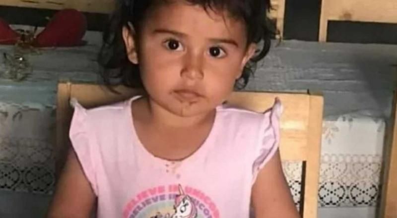 Menina de 3 anos “acorda” em seu próprio funeral e é declarada como morta de novo Menina de 3 anos “acorda” em seu próprio funeral e é declarada como morta de novo