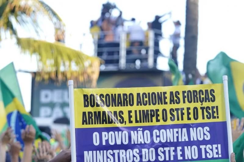 7 de setembro vira comício de Bolsonaro, com coro machista e pedido de votos; veja o vídeo 7 de setembro vira comício de Bolsonaro, com coro machista e pedido de votos; veja o vídeo