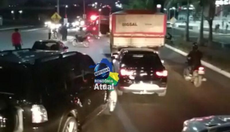 Colisão entre duas motos deixa feridos em Ji-Paraná Colisão entre duas motos deixa feridos em Ji-Paraná