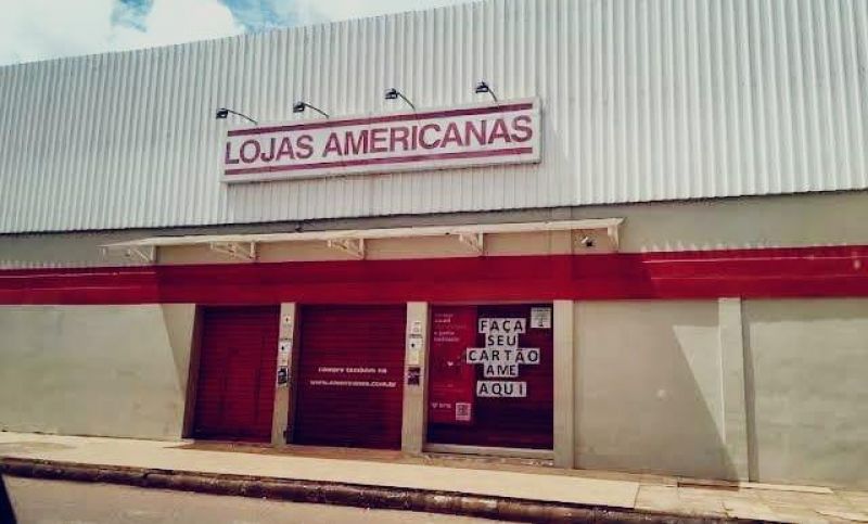 Loja Americanas é mais uma vez invadida por criminosos na madrugada Loja Americanas é mais uma vez invadida por criminosos na madrugada