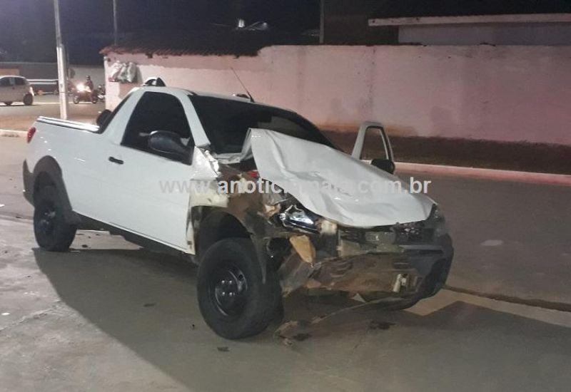 Mulher fica gravemente ferida após acidente em Jaru Mulher fica gravemente ferida após acidente em Jaru